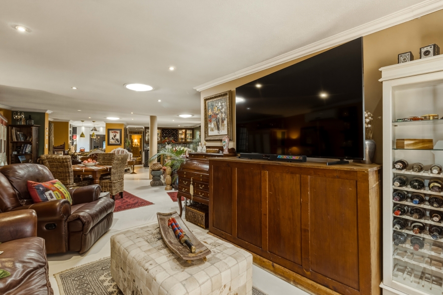 4 Bedroom Property for Sale in Strand South Western Cape